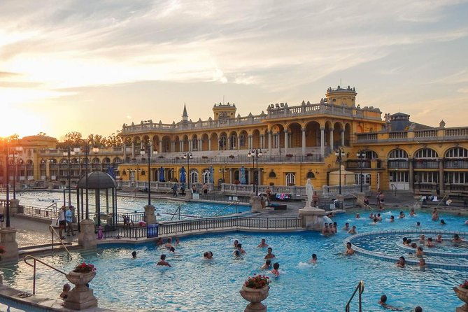 private-3-hour-walking-experience-in-budapest-city