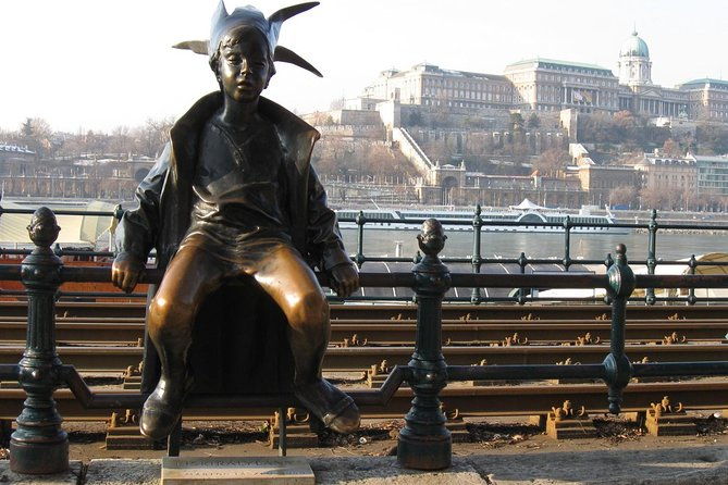 private-3-hour-walking-experience-in-budapest-city