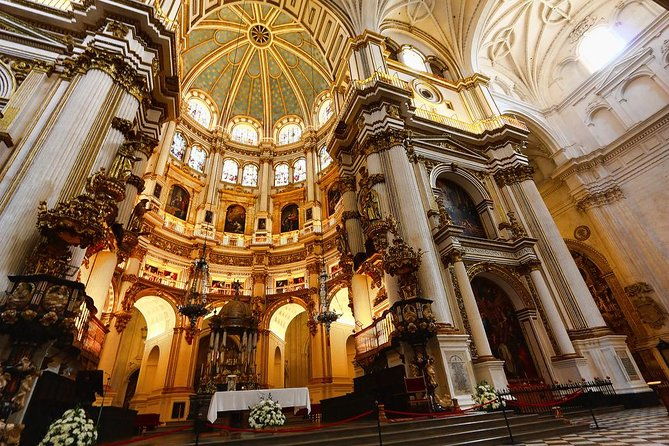 private-3-hour-walking-tour-granada-incl-tickets-to-cathedral-royal-chapel