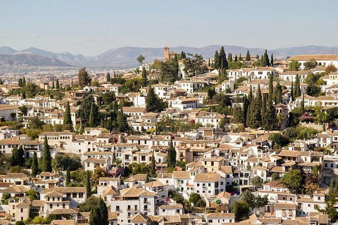 private-3-hour-walking-tour-granada-incl-tickets-to-cathedral-royal-chapel