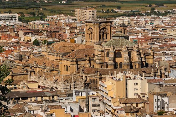 private-3-hour-walking-tour-granada-incl-tickets-to-cathedral-royal-chapel