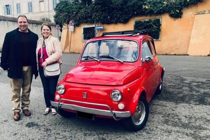 private-3-hours-panoramic-tour-of-rome-aboard-a-vintage-fiat-500-2