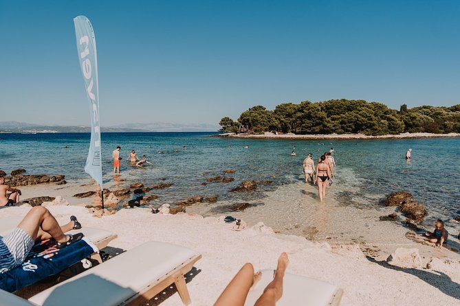 private-3-islands-tour-with-speed-boat-to-blue-lagoon-and-solta-from-split-or-trogir