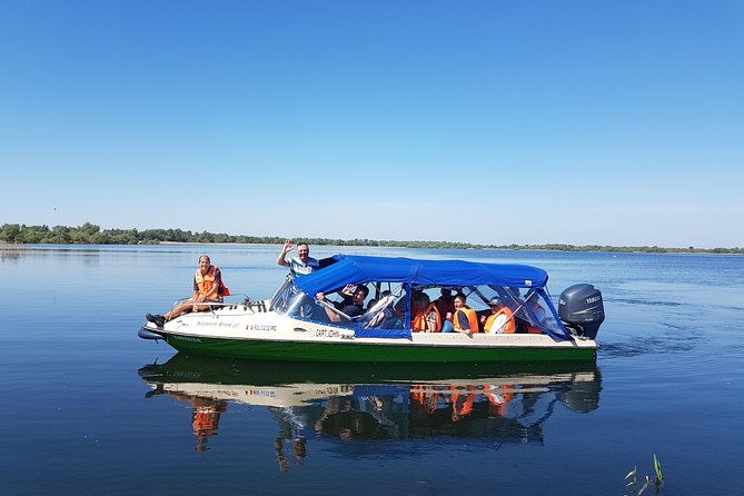private-4-5h-speedboat-tour-to-the-village-mila23
