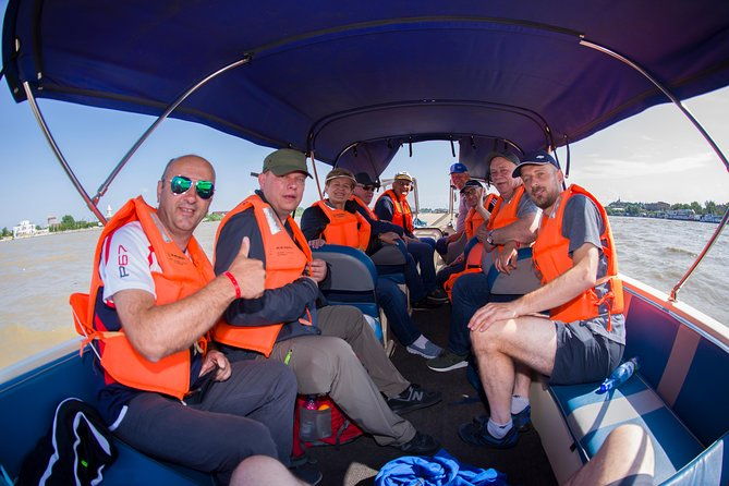 private-4-5h-speedboat-tour-to-the-village-mila23