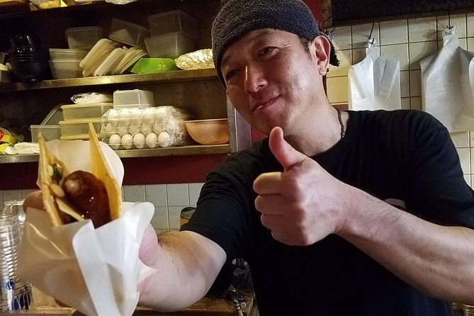 private-4-hour-best-of-osaka-local-walk-with-castle