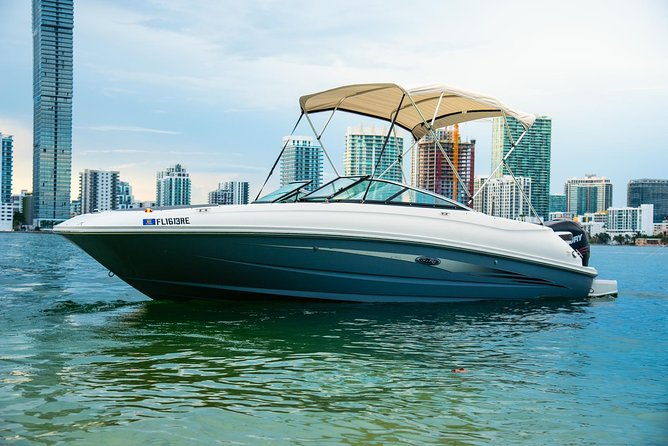 private-4-hour-boat-rental-with-captain-in-fort-lauderdale-2