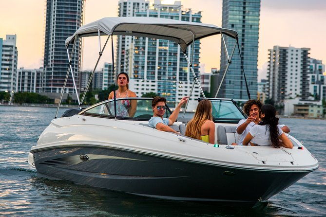 private-4-hour-boat-rental-with-captain-in-fort-lauderdale-2