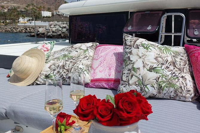 private-4-hour-catamaran-cruise-in-south-coast-of-gran-canaria