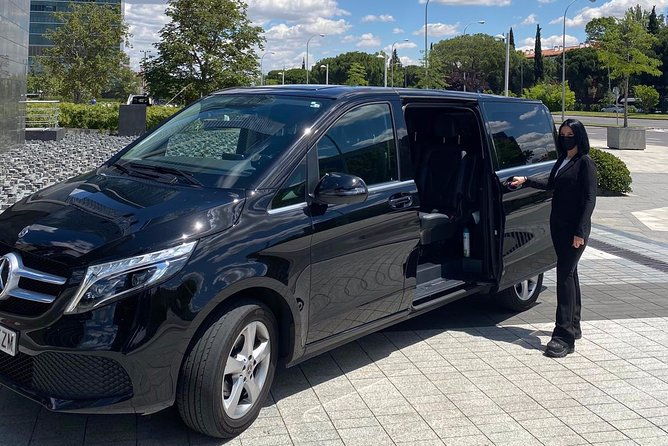 private-4-hour-city-tour-of-prague-with-driver-official-guide-w-hotel-pick-up