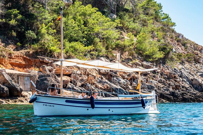 private-4-hour-mediterranean-boat-tour-in-ibiza-with-snorkeling