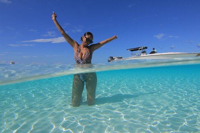 private-4-hour-rose-island-charter-snorkeling-turtles-beaching