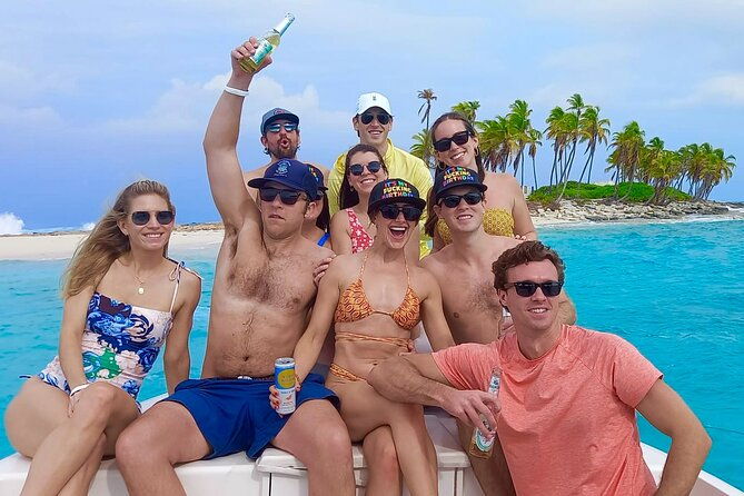 private-4-hour-rose-island-charter-snorkeling-turtles-beaching