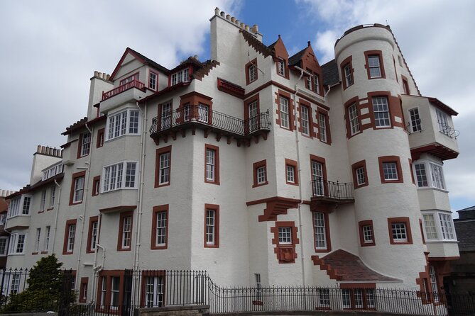 private-4-hour-tour-of-edinburgh-in-a-spacious-6-seater-mercedes