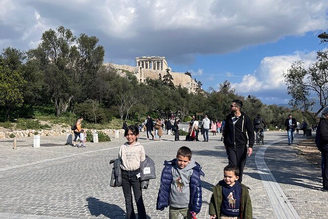 private-4-hour-walking-tour-of-acropolis-and-acropolis-museum-in-athens-2