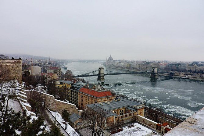 private-4-hour-walking-tour-of-budapest-with-official-tour-guide