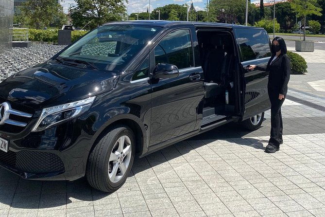 private-4-hours-city-tour-of-budapest-with-private-guide-and-hotel-pick-up