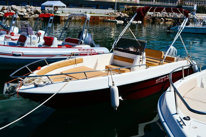 private-40hp-boat-tour-of-the-amalfi-coast-and-positano