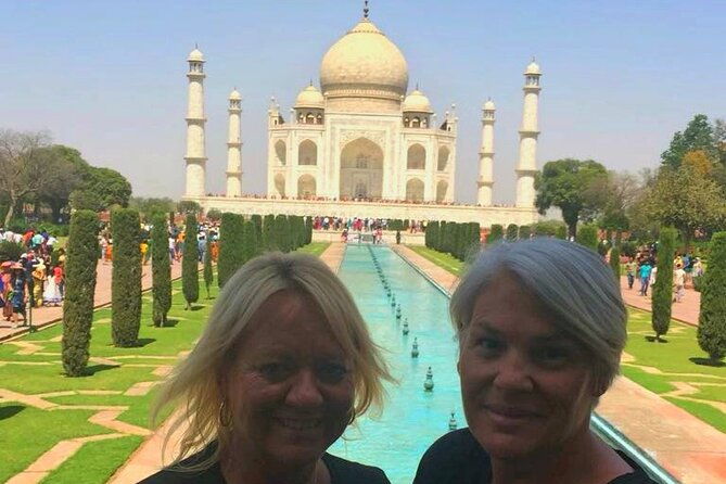 private-4days-taj-mahal-tour-from-newyork-including-visa-flight
