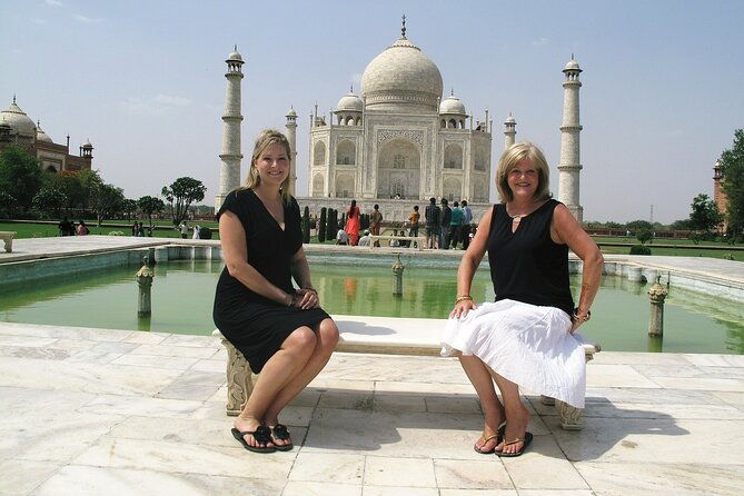 private-4days-taj-mahal-tour-from-newyork-including-visa-flight