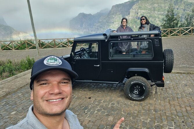 private-4x4-jeep-full-day-porto-moniz-or-santana