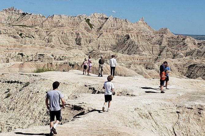 private-5-hour-badlands-tour-with-local-experts