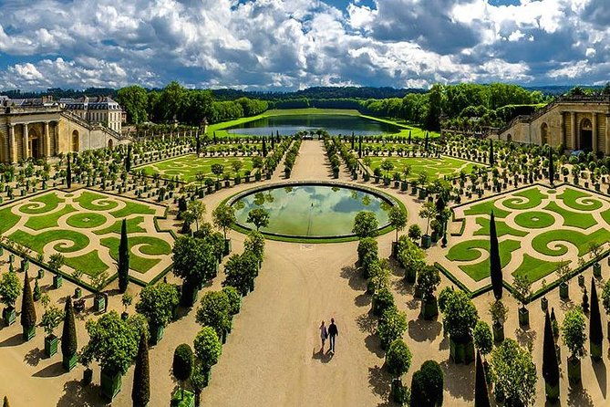 private-5-hour-round-transfer-to-versailles-from-paris-best-offer
