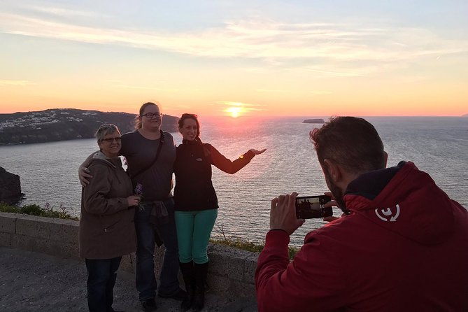 private-5-hours-highlights-tour-by-native-guide-with-wine-tasting
