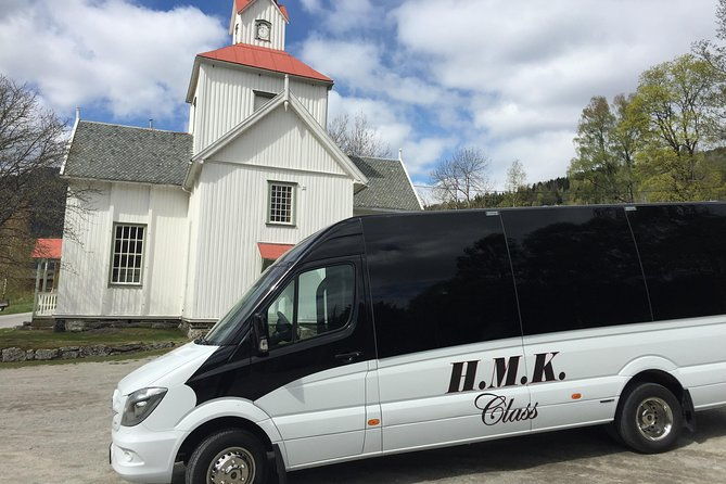 private-5-hrs-oslo-exclusive-driverguide-luxury-limo-van-tour-incl-museums