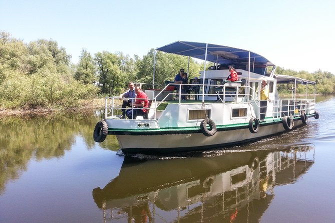 private-6-7h-classic-boat-tour