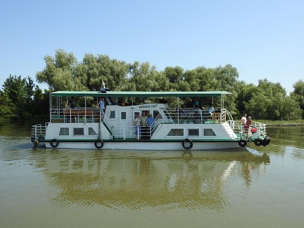 private-6-7h-classic-boat-tour