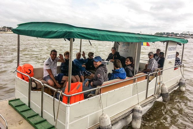 private-6-7h-classic-boat-tour
