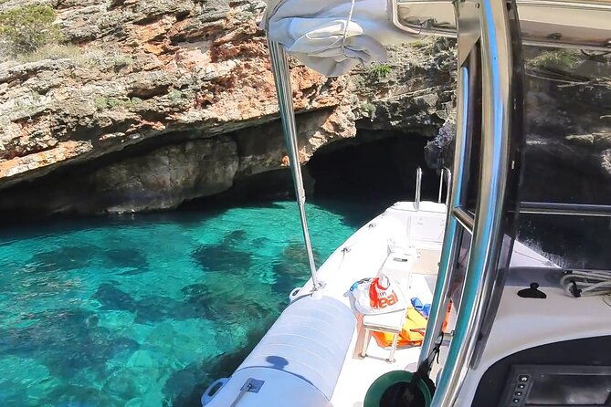 private-6-h-boat-dafina-bay-bears-bay