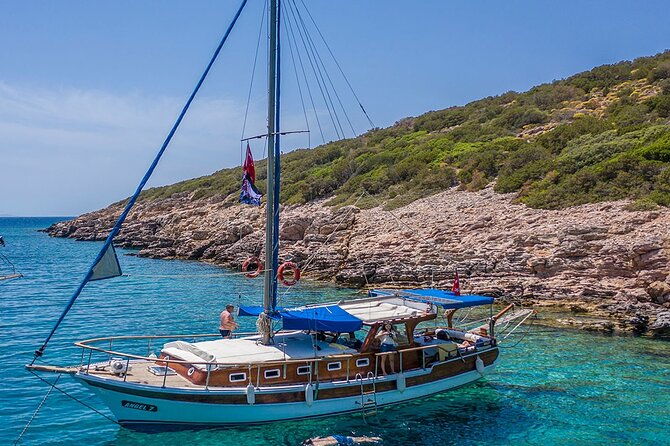 private-6-hour-boat-tour-with-lunch-in-bodrum-bays