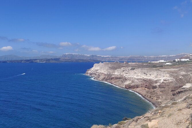 private-6-hour-guided-tour-in-santorini