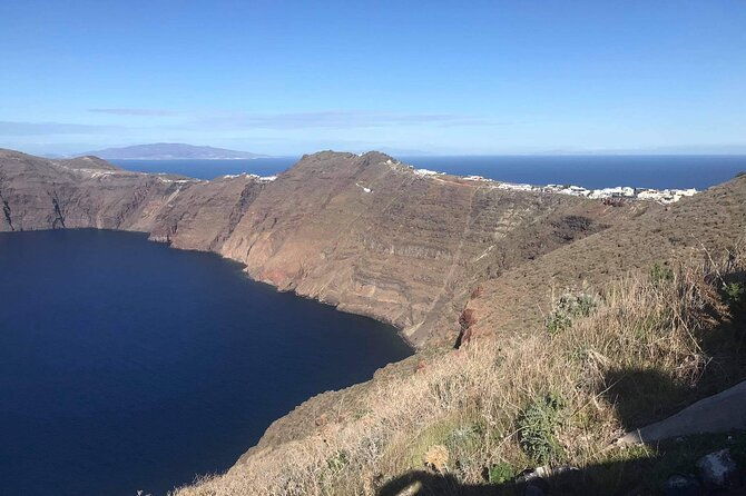 private-6-hour-guided-tour-in-santorini