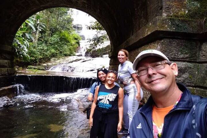 private-6-hour-hiking-tour-in-the-tijuca-forest-waterfalls-viewpoints-picnic