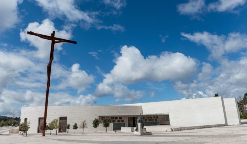 private-6-hour-tour-of-fatima-from-porto-with-hotel-pick-up