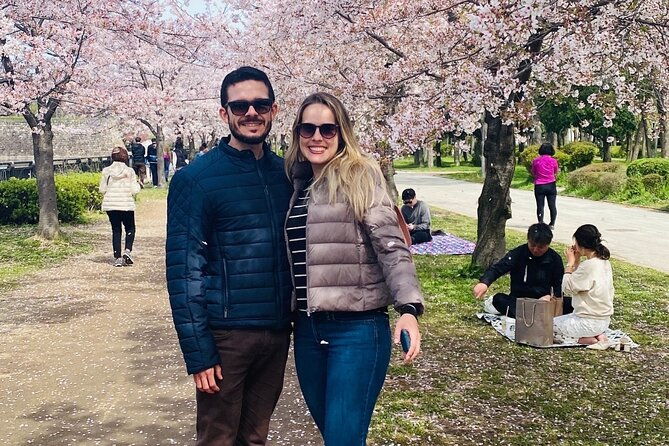 private-6-hr-food-tour-from-osaka-castle-to-kuromon-to-dotonbori