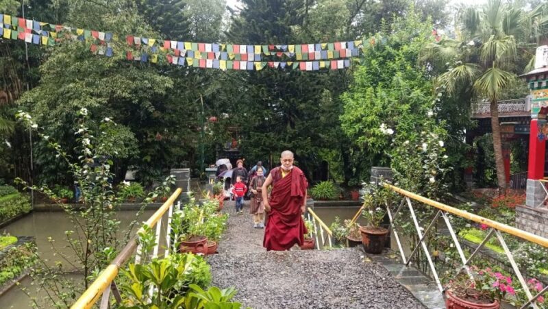 Private 6 hrs Mcleodganj & Dharamshala City Tour - In Summary