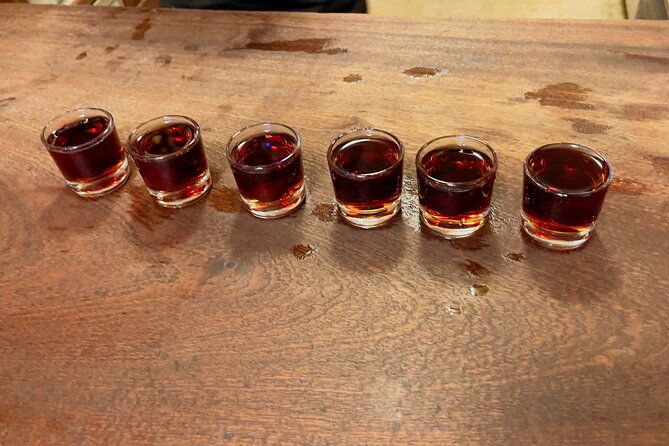 private-6-or-10-food-tasting-and-city-highlights-tour-in-lisbon