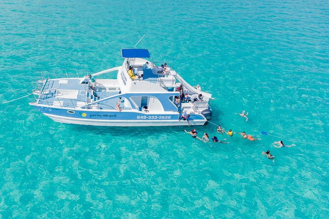 private-7-hour-catamaran-tour-in-turks-and-caicos