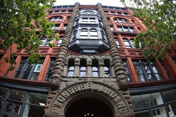 private-8-hour-city-tour-of-seattle-and-snoqualmie-falls-with-driver-only