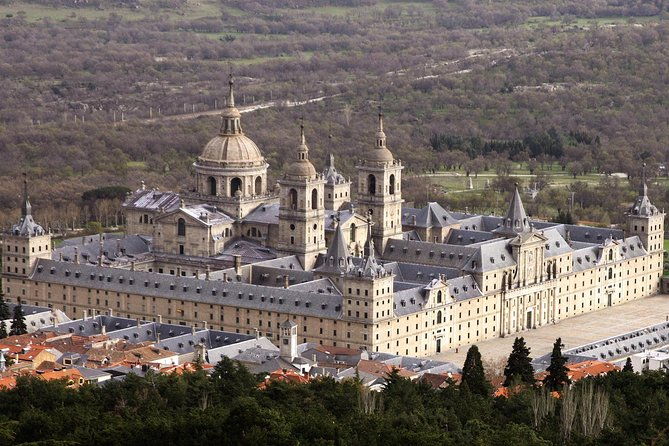 private-8-hour-tour-of-madrid-escorial-monastery-valley-of-the-fallen