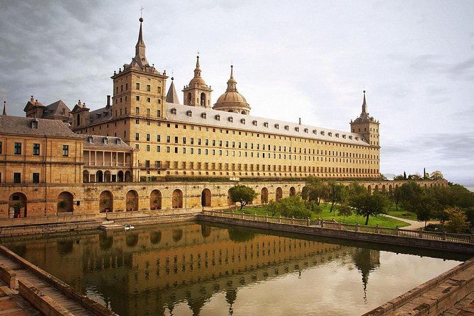 private-8-hour-tour-of-madrid-escorial-monastery-valley-of-the-fallen