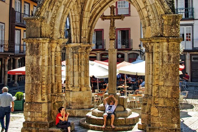 private-8-hour-tour-to-braga-and-guimaraes-from-porto-hotel-w-driver-and-guide