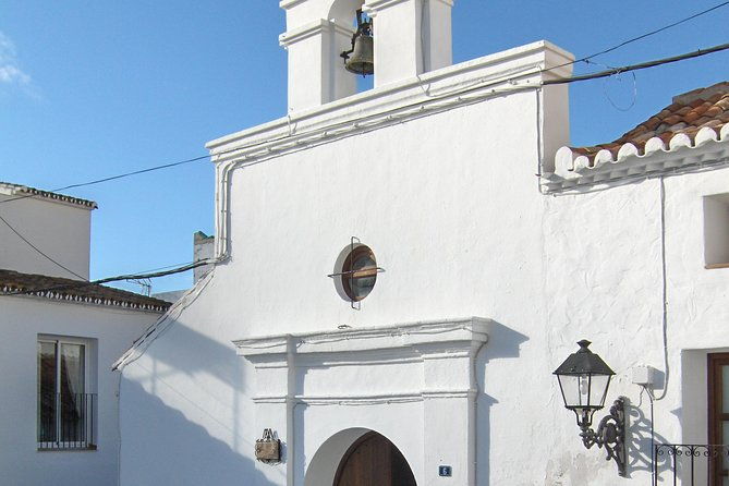 private-8-hour-tour-to-mijas-marbella-and-puerto-banus-from-malaga