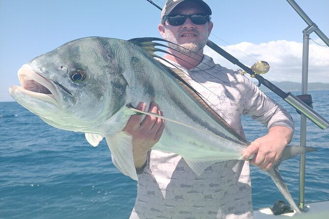 private-9-hour-fishing-experience-in-golfo-dulce