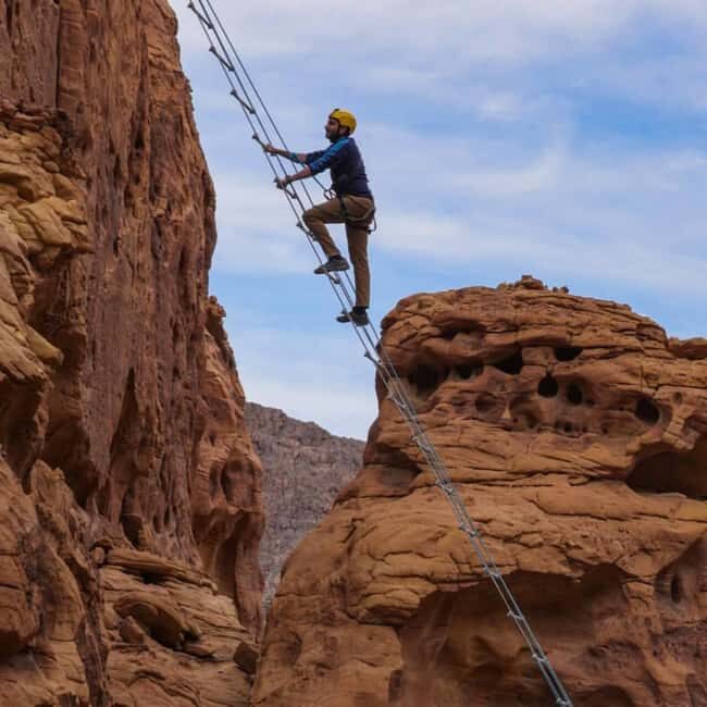 Private Abseiling in Alula Desert. - FAQ