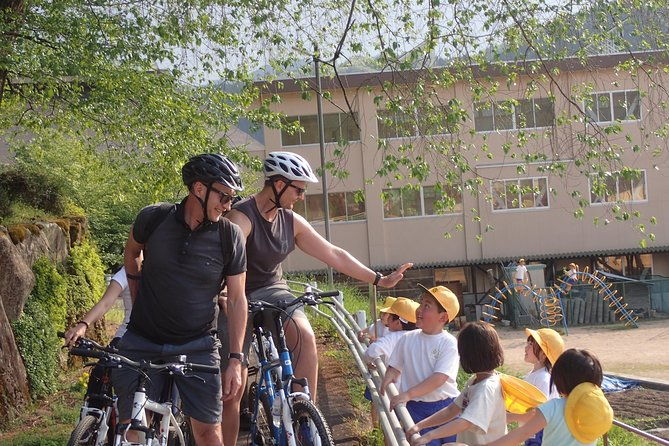 private-afternoon-cycling-tour-in-hida-furukawa